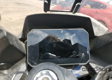 2024 Suzuki Gsx800 F z USA, uszkodzony, nr VIN JS1EM13B2R7103349